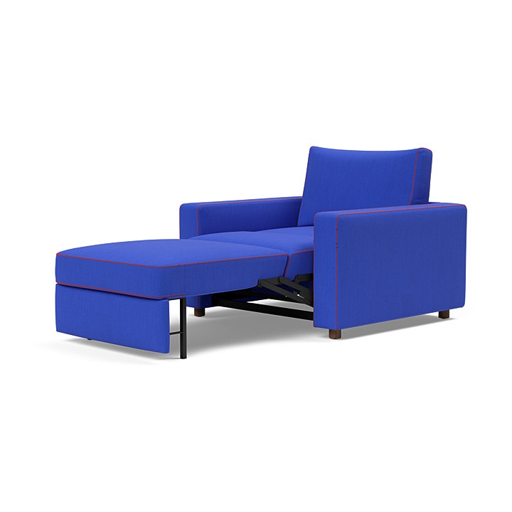 Neah x bäddfåtölj från danska Innovation living halvt utbäddad bakifrån 1