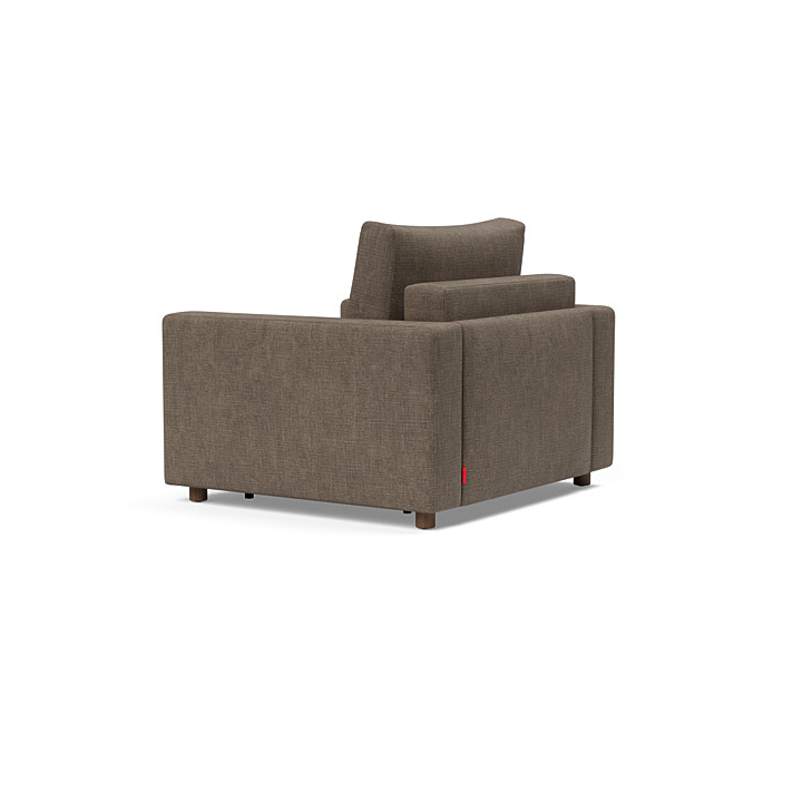 Neah bäddfåtölj med breda armstöd från Innovation living bakirfån